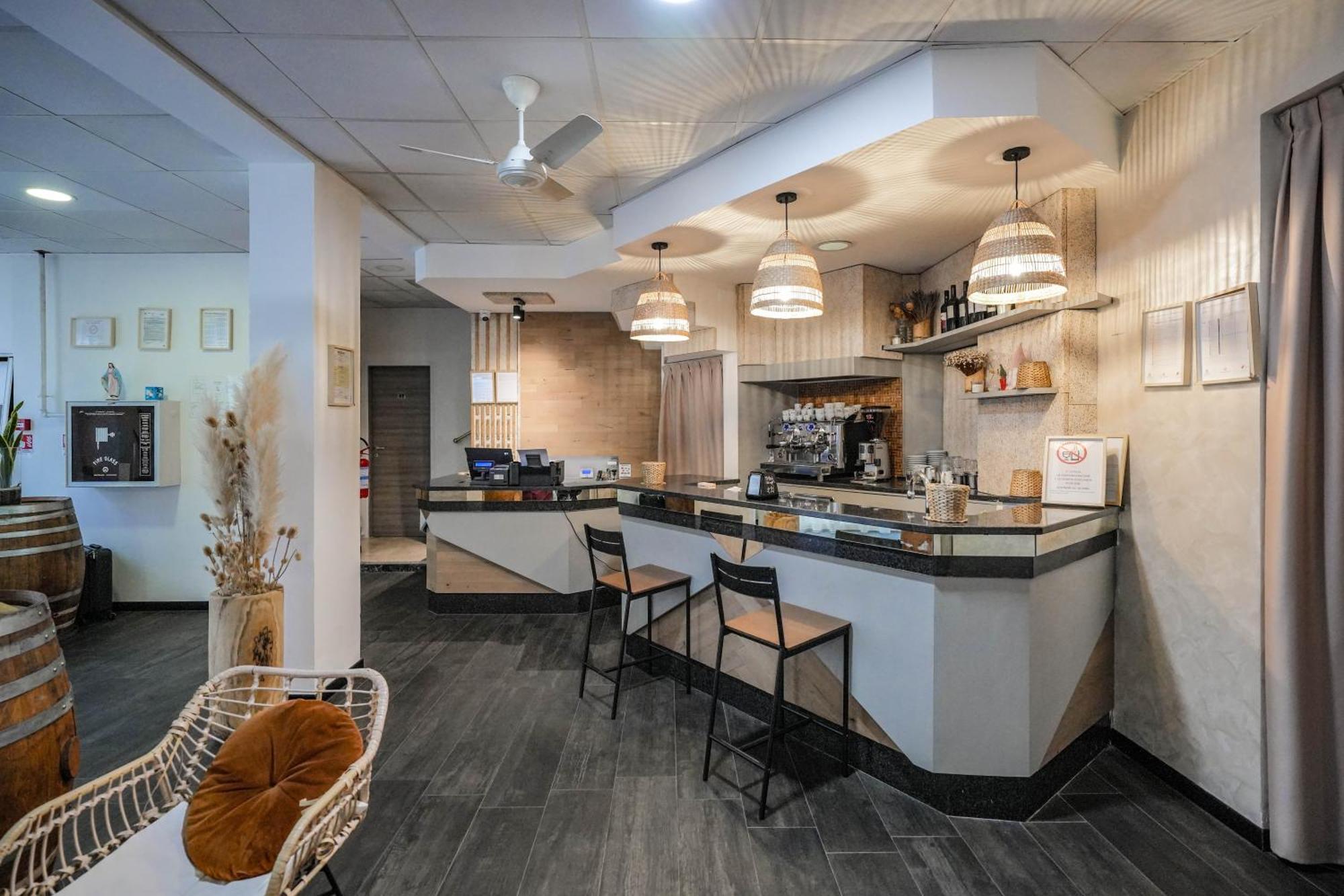 Soma Hotel Rimini Exterior photo