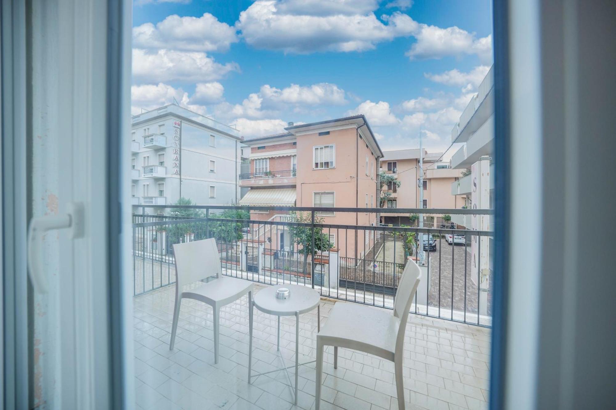 Soma Hotel Rimini Exterior photo